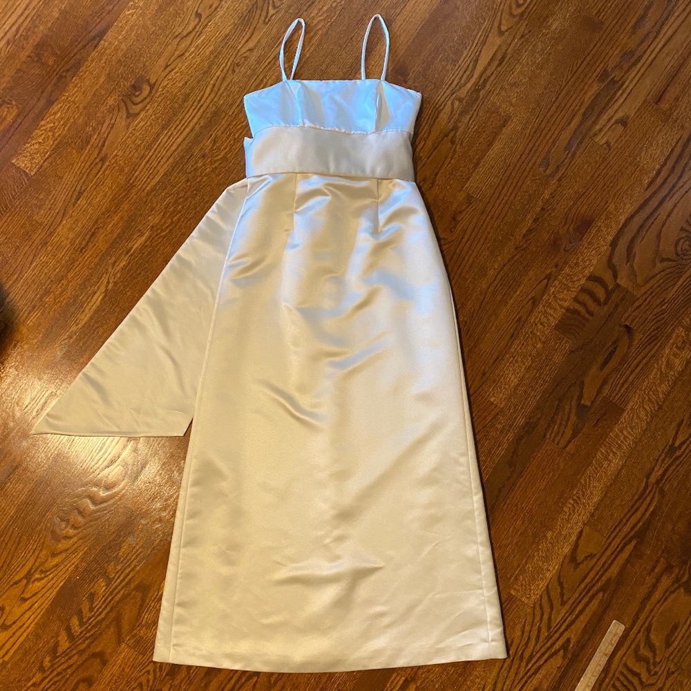 LAST CHANCE: Jones New York Ivory Gown - Size 8